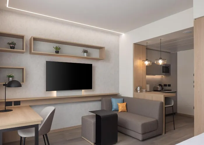 호텔 By Marriott Linate